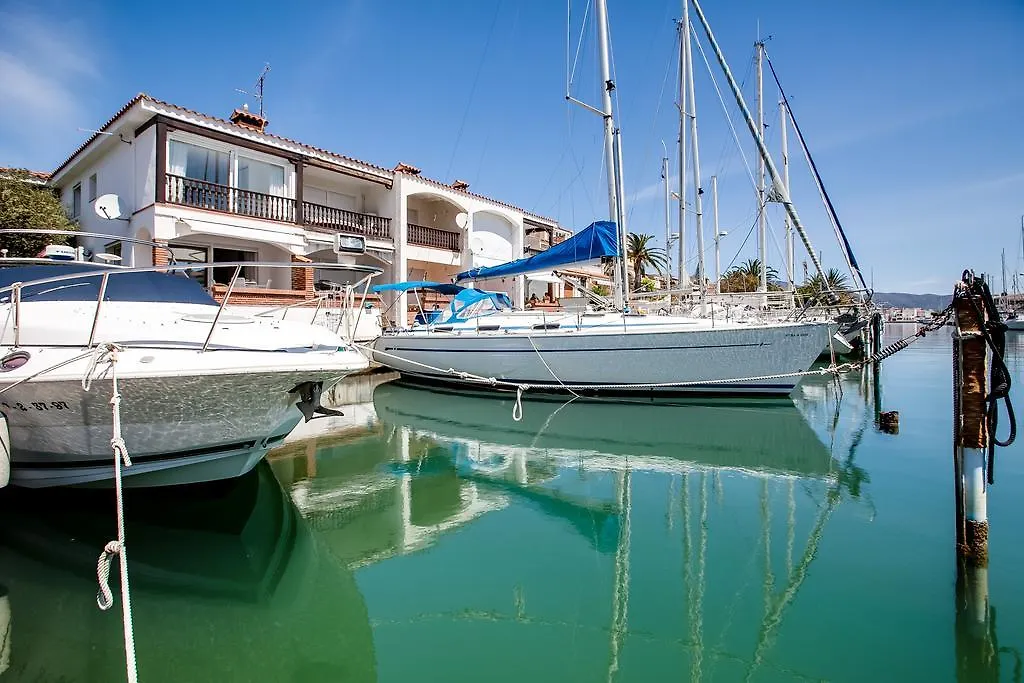 Vista Roses Mar - Casa Pescador Βίλα Empuriabrava 0*,  Ισπανία